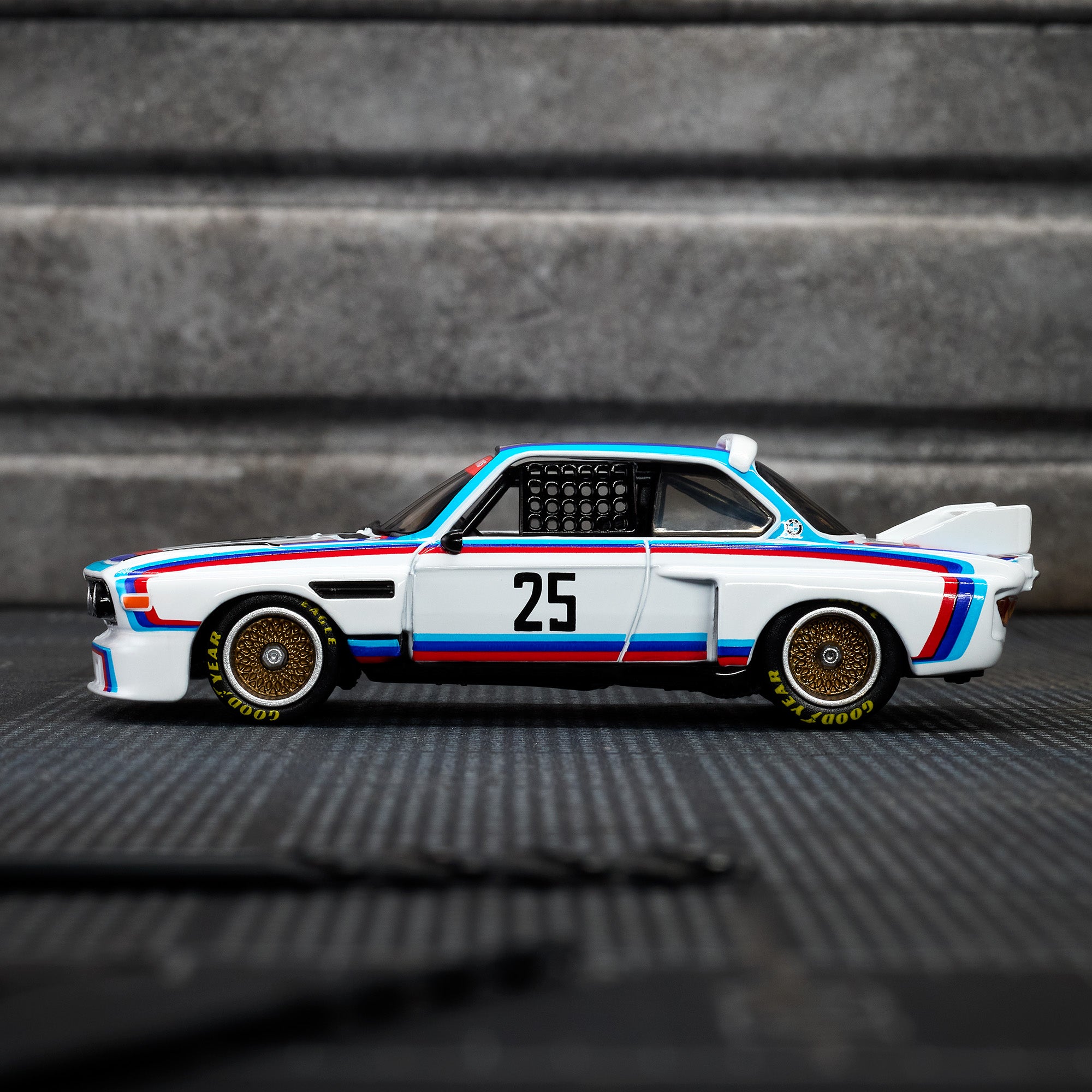 Hot Wheels Elite 64 1975 BMW 3.0 CSL Race