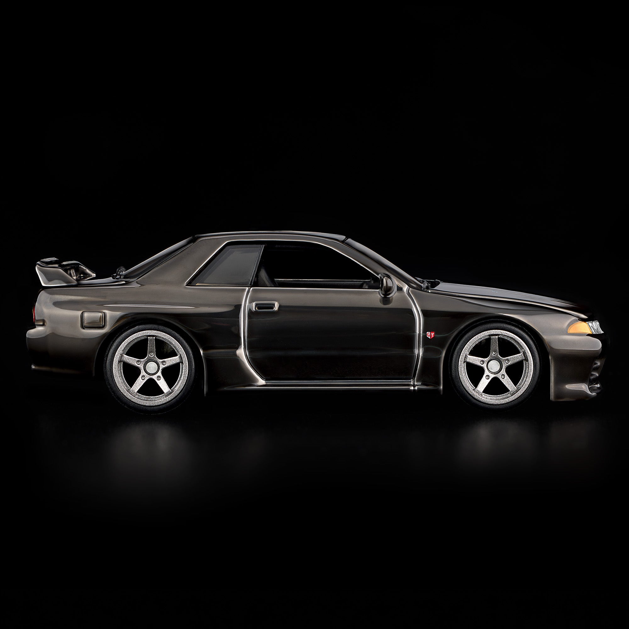 Hot Wheels RLC Exclusive Nissan Skyline GT-R (BNR32)