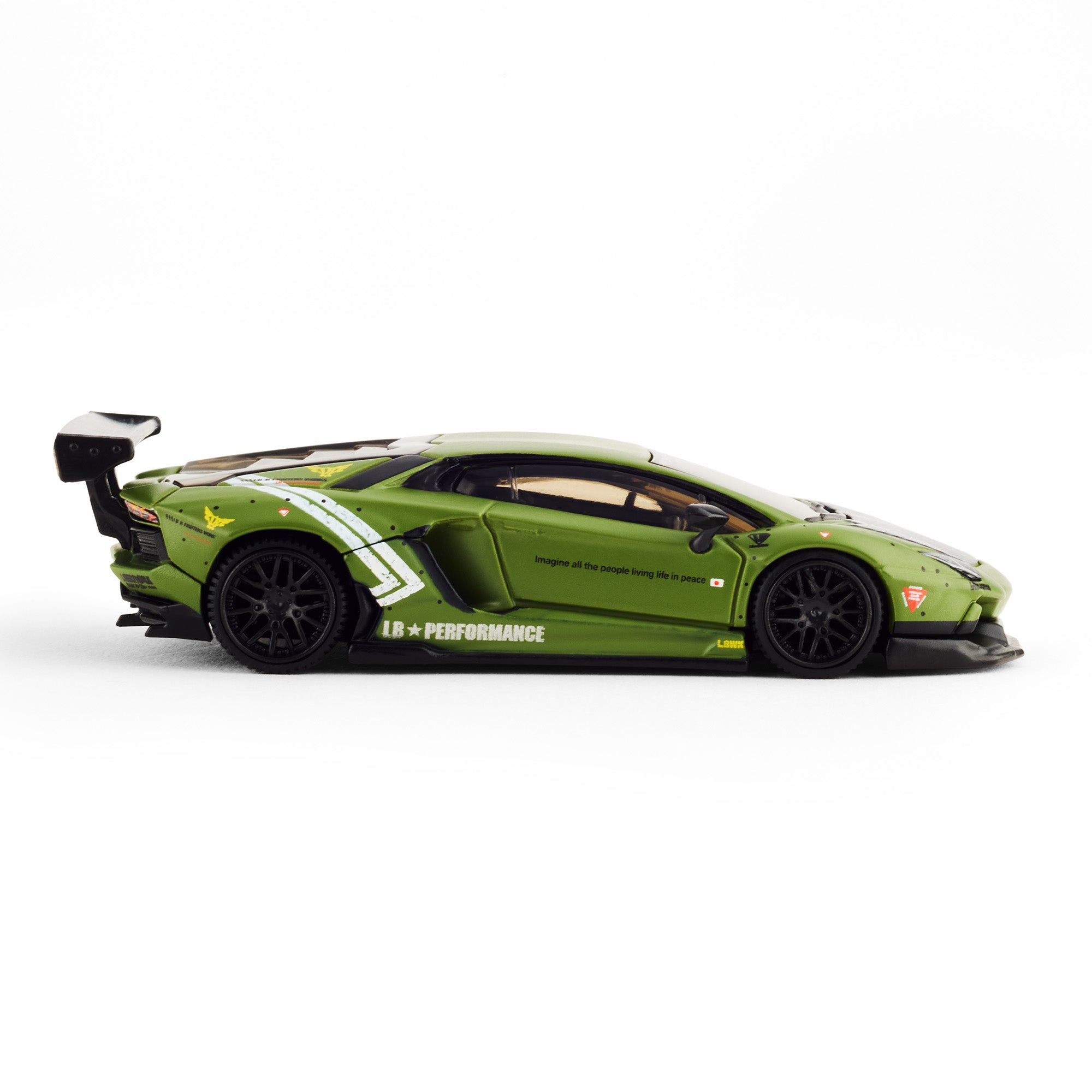 Hot Wheels Collectors Elite 64 LBWK Lamborghini Aventador LP 700-4