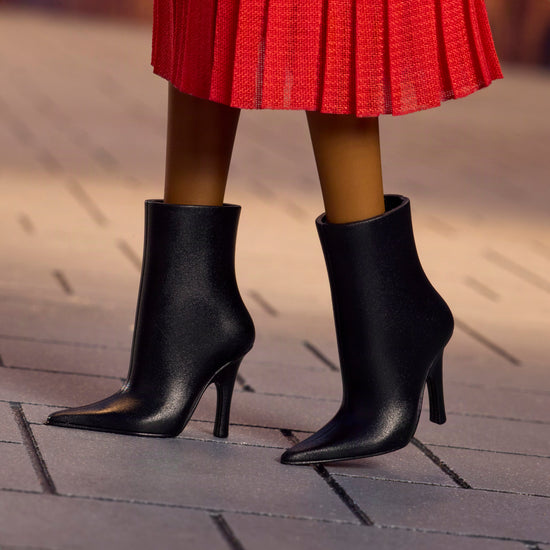 Barbie Signature @Barbiestyle Brooklyn Milan Fashion Week Doll
