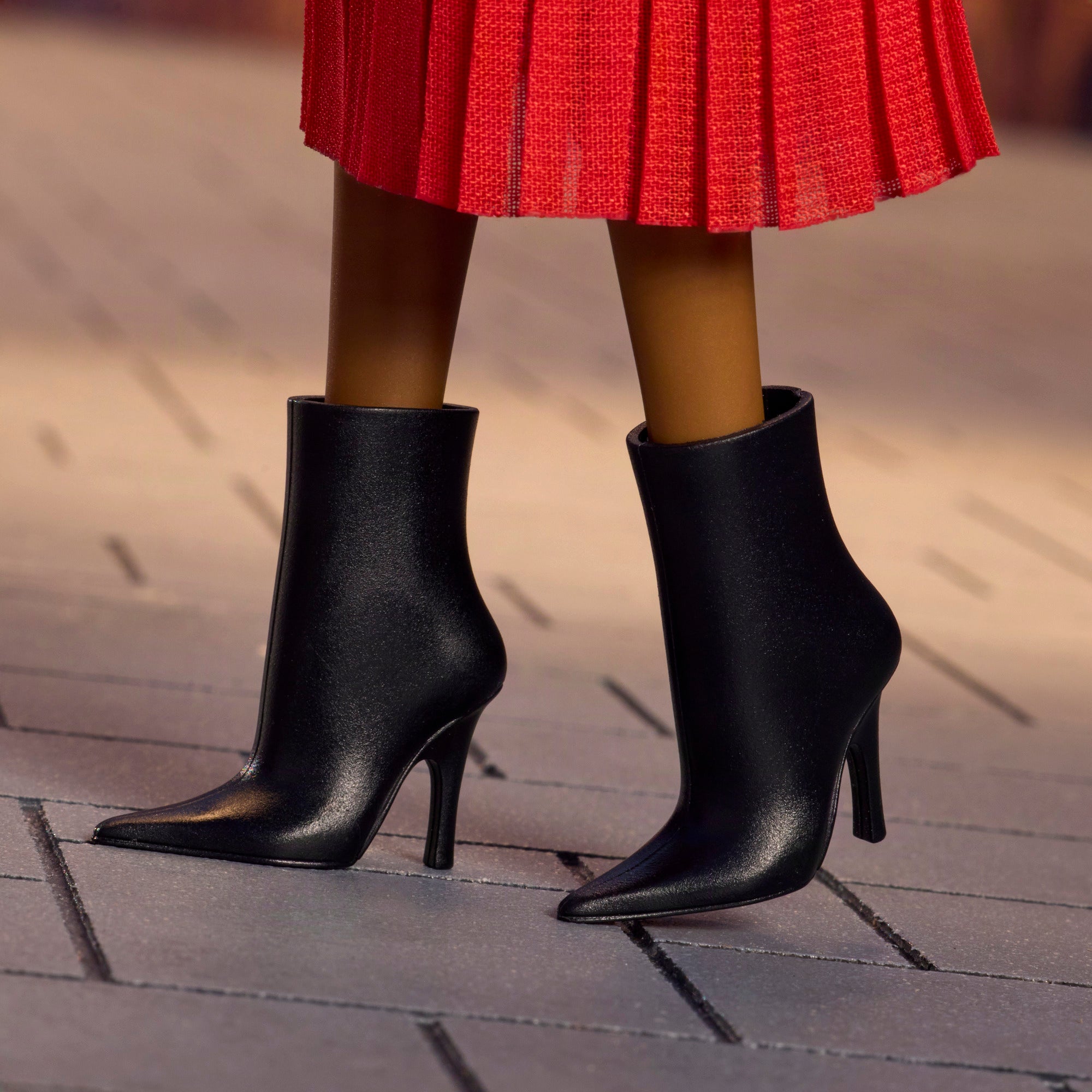 Barbie Signature @Barbiestyle Brooklyn Milan Fashion Week Doll