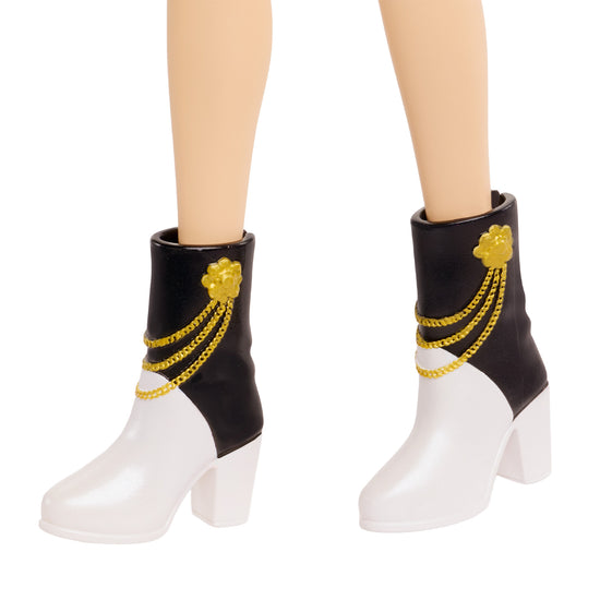 Mattel Creations KPop Demon Hunters Singing Mira Fashion Doll