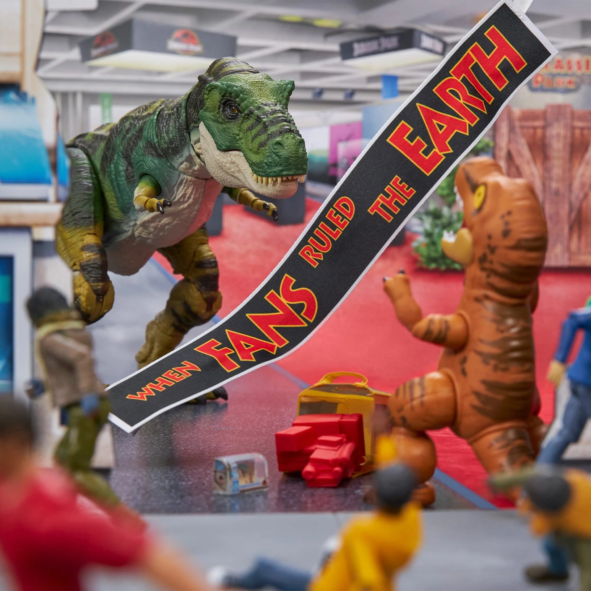 Jurassic World Tyrannosaurus Rex Convention Crasher – Mattel Jurassic World Tyrannosaurus Rex Convention Crasher – Mattel